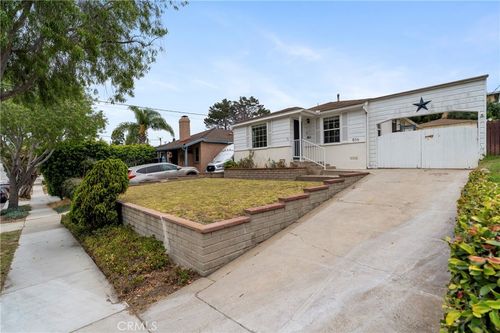 836 Eucalyptus Dr, El Segundo, CA, 90245-2309 | Card Image