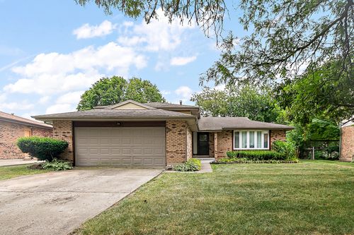 901 School Ave, Matteson, IL, 60443-1831 | Card Image