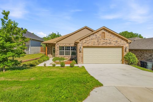 1316 Liberty St, Weatherford, TX, 76086-1830 | Card Image