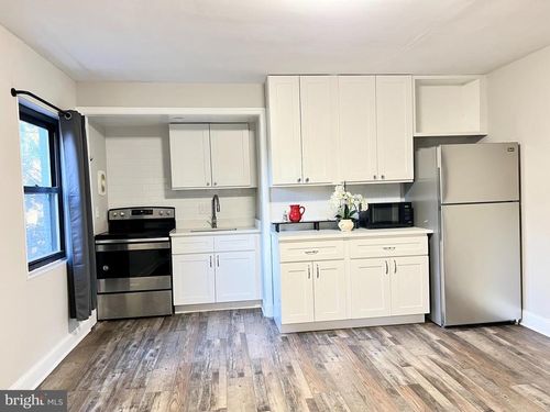 apt-2-7404 Columbia Ave, COLLEGE PARK, MD, 20740-3534 | Card Image