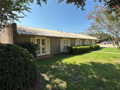 1004 Calais Cir, Alexandria, LA, 71303-2307 | Card Image
