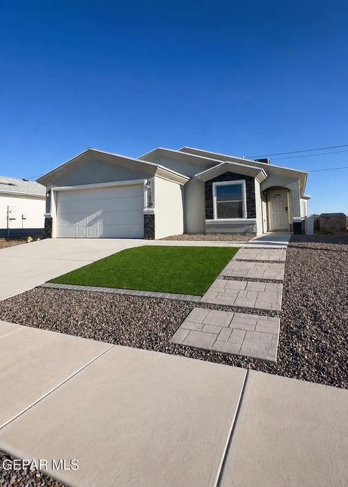 13800 Flora Vista Avenue, Horizon City, TX, 79928 | Card Image