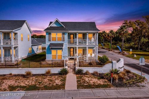 2508 Beach Blvd, Biloxi, MS, 39531-4702 | Card Image