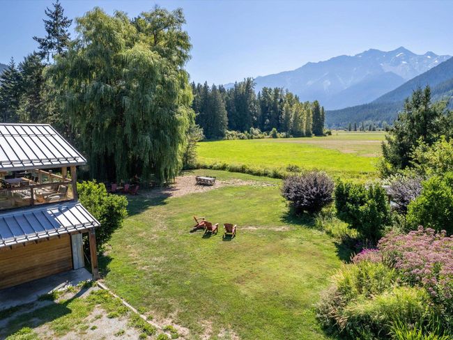 7702 Guthrie Road, House other with 5 bedrooms, 2 bathrooms and 1 parking in Pemberton BC | Image 36
