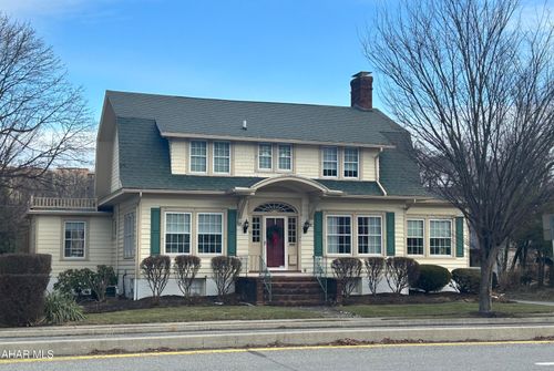 95 Logan Blvd, Altoona, PA, 16602-3138 | Card Image