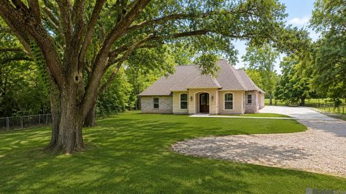 18137 Greenwell Springs Rd, Greenwell Springs, LA, 70739-4805 | Card Image