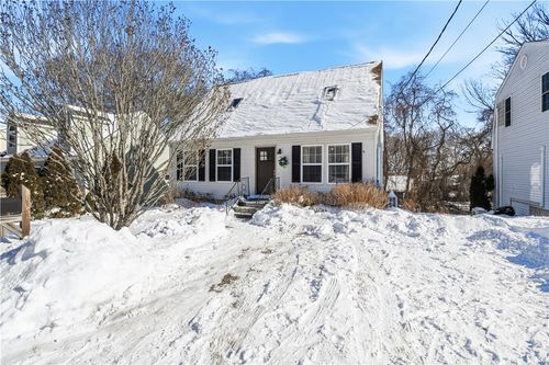 18 Aroostook Trail, Narragansett, RI, 02882 | Card Image