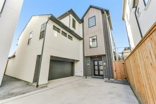 1902 Nantucket Dr, Houston, TX, 77057-2914 | Card Image