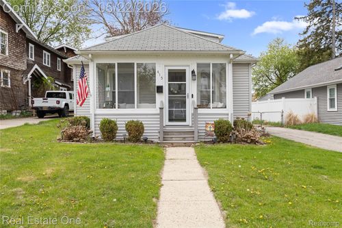 415 Taylor Ave, Rochester, MI, 48307-1849 | Card Image