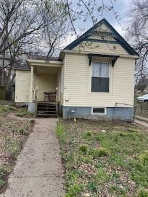 1508 S 26th St, Saint Joseph, MO, 64507-1430 | Card Image