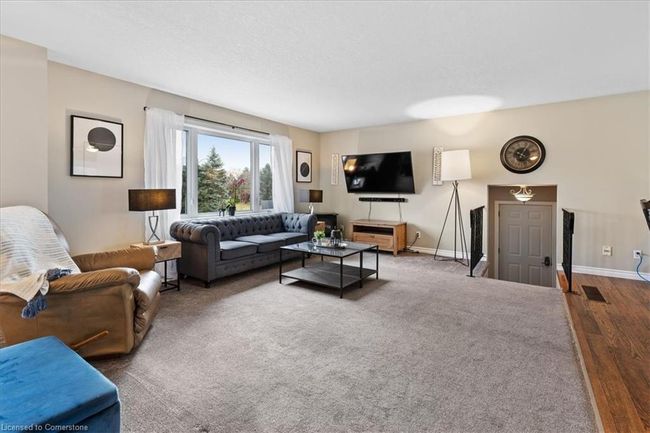 4566 Meadowview Dr, House other with 6 bedrooms, 3 bathrooms and 6 parking in Sebringville ON | Image 4