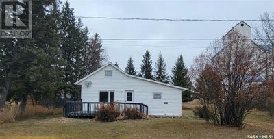 15 Railway Ave Sw, House other with 2 bedrooms, 1 bathrooms and null parking in Preeceville SK | Image 1