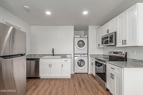 2-6618 S 22nd Pl, Phoenix, AZ, 85042-4611 | Card Image