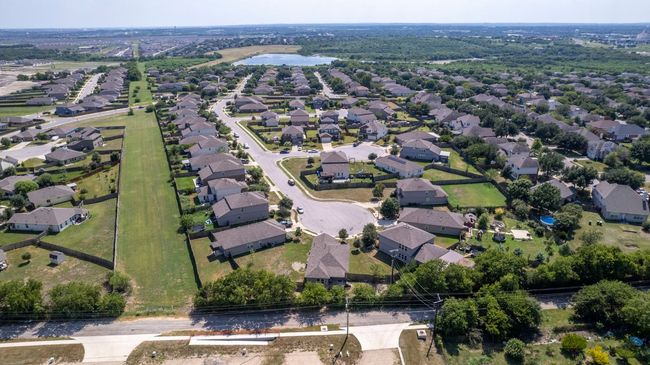 480 Waterloo Dr, House other with 3 bedrooms, 2 bathrooms and 4 parking in Kyle TX | Image 34