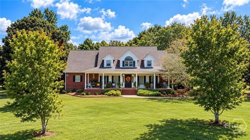2221 Brush Creek Dr, Colbert, GA, 30628-2531 | Card Image
