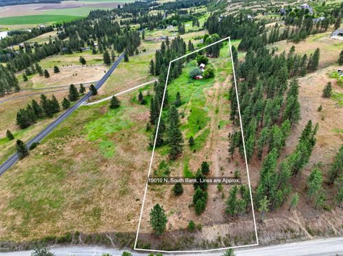 19010 N South Bank Rd, Nine Mile Falls, WA, 99026-9632 | Card Image