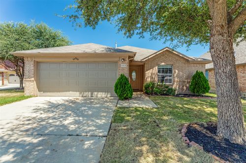 11513 Netleaf Ln, Fort Worth, TX, 76244-7711 | Card Image