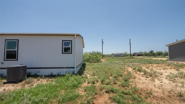 View of yard | Image 4