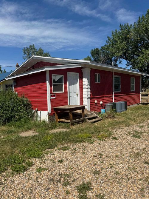 114 S Girard Ave, Newell, SD, 57760-6100 | Card Image