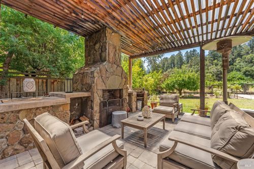 1690 Sylvaner Avenue, St. Helena, CA, 94574 | Card Image