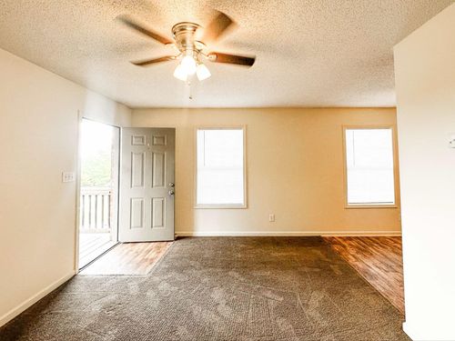 apt-d-112 Ballygar St, Clarksville, TN, 37043-2809 | Card Image