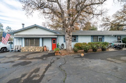 15799 Nauvoo Trl, Redding, CA, 96001-9793 | Card Image