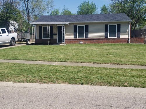 9884 Dunraven Dr, Colerain Twp, OH, 45251-3424 | Card Image