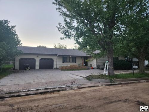 209 and 210 Willow Valley Dr, Lamar, CO, 81052 | Card Image