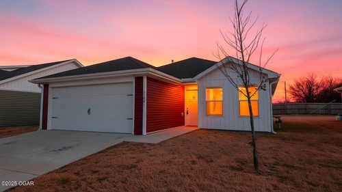 1106 Pawpaw Pl, Oronogo, MO, 64855-6002 | Card Image