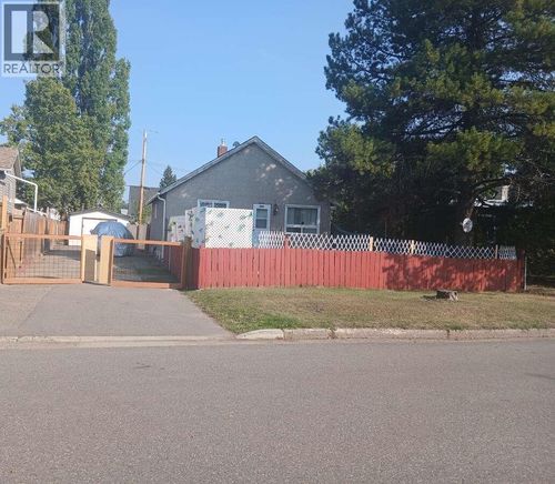 534 Irwin St, Prince George, BC, V2M2X7 | Card Image