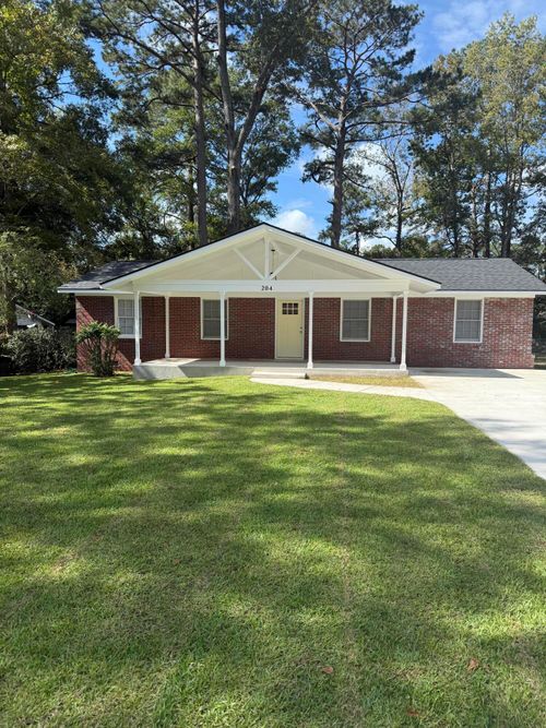 204 Oakdale Dr, Summerville, SC, 29483-2818 | Card Image