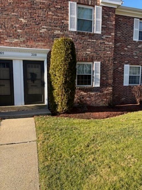 2010-2010 Windsor Dr, Framingham, MA, 01701-5003 | Card Image