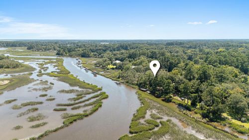 7299 Commodore Rd, Hollywood, SC, 29449-6067 | Card Image