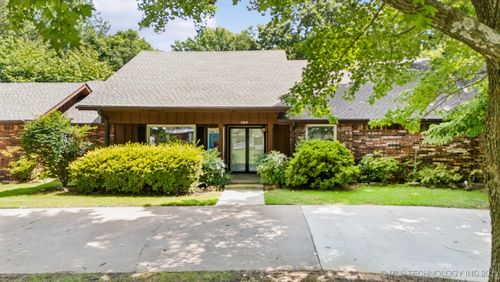 3305 E Harris Rd, Muskogee, OK, 74403-1672 | Card Image