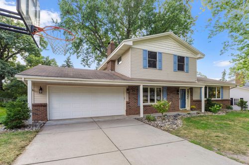 7181 Steepleview Rd, Woodbury, MN, 55125-1535 | Card Image
