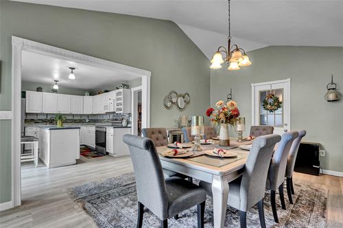 33 Breston Dr W, Shirley, NY, 11967-3516 | Card Image