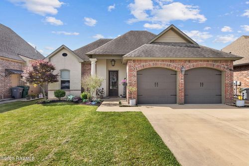 104 Hemlock Dr, Youngsville, LA, 70592-6293 | Card Image