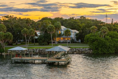 607 Rockledge Dr, Rockledge, FL, 32955-2417 | Card Image