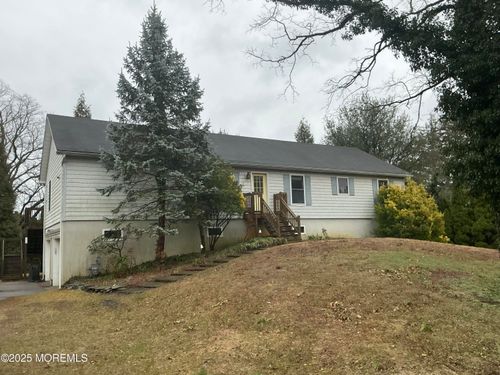 16 Ensor Pl, Island Heights, NJ, 08732-7745 | Card Image