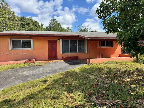 285 Ne 165th St, Miami, FL, 33162 | Card Image