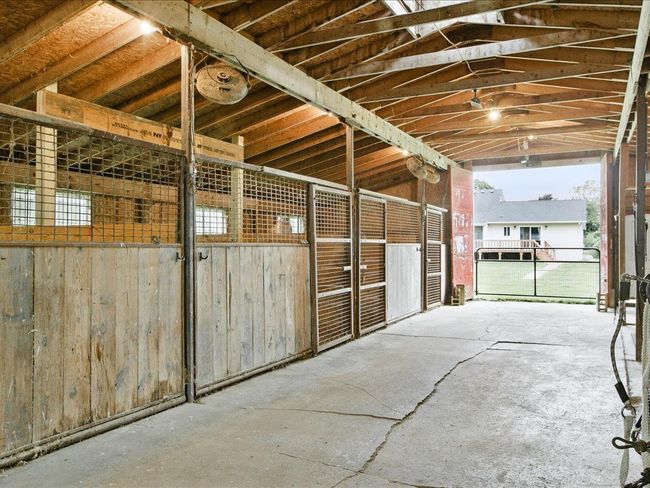 Horse Barn | Image 39