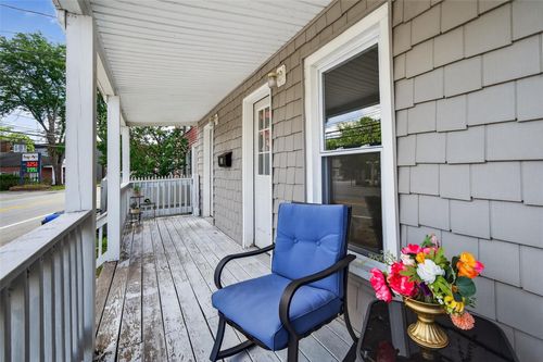 33 E Main St, Washingtonville, NY, 10992-1510 | Card Image
