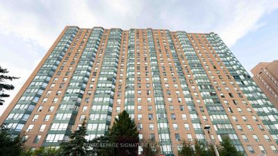 215 - 135 Hillcrest Ave, Condo with 2 bedrooms, 1 bathrooms and 1 parking in Mississauga ON | Image 1