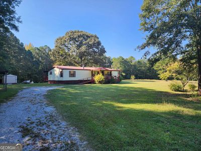 223 Russell Road, House other with 3 bedrooms, 2 bathrooms and null parking in Milner GA | Image 3