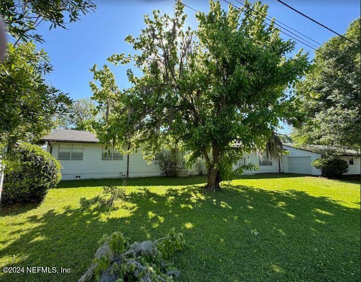 Crescent Ln, Crescent City, FL 32112