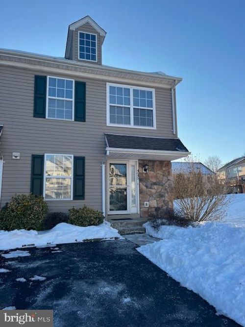 4645 Louise Saint Claire Dr, DOYLESTOWN, PA, 18902-9036 | Card Image