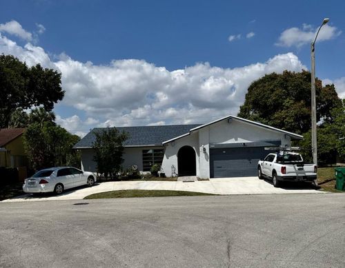 5305 Bayberry Ln, Tamarac, FL, 33319-3124 | Card Image