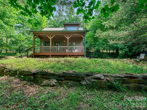 262 Little Pond Dr, Burnsville, NC, 28714-6647 | Card Image