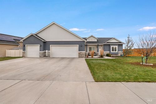 221 Glacier Meadows Way, Kimberly, ID, 83341-5290 | Card Image