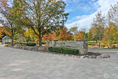 18 Kitson Dr, South Barrington, IL, 60010-7147 | Card Image